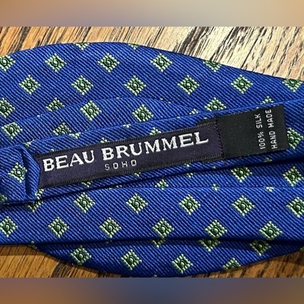 Men’s Bow Tie | Adjustable Neck Size | 100% Silk